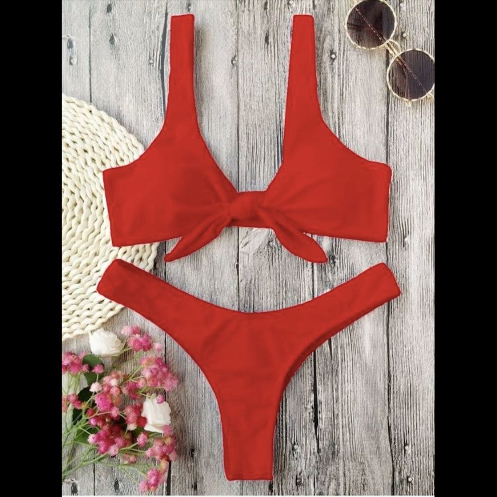 Knotted Scrunch Thong Bikini